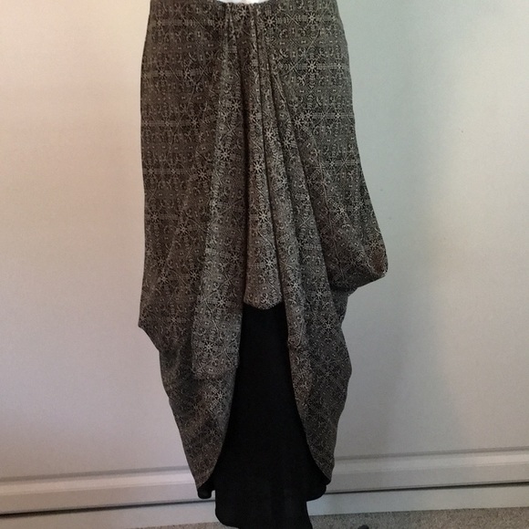 East 5th Brown & Black Skirt - Size 8 - Picture 3 of 4